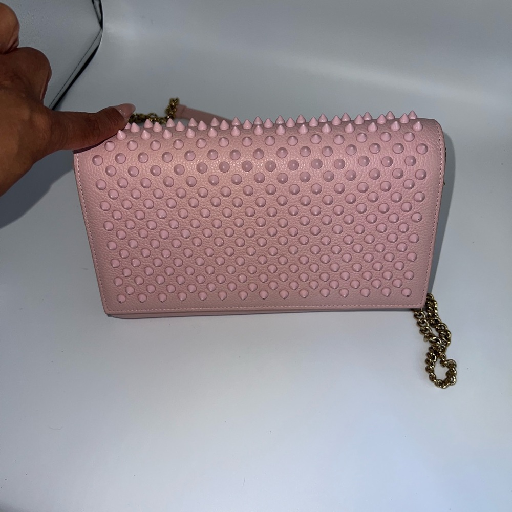LOUBOUTIN
Pink Stud Paloma Clutch